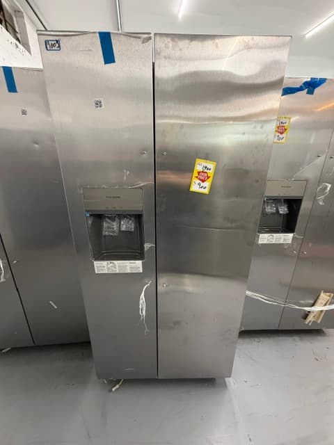 Frigidaire 22.3 cu.ft, model FRSS2323ASA