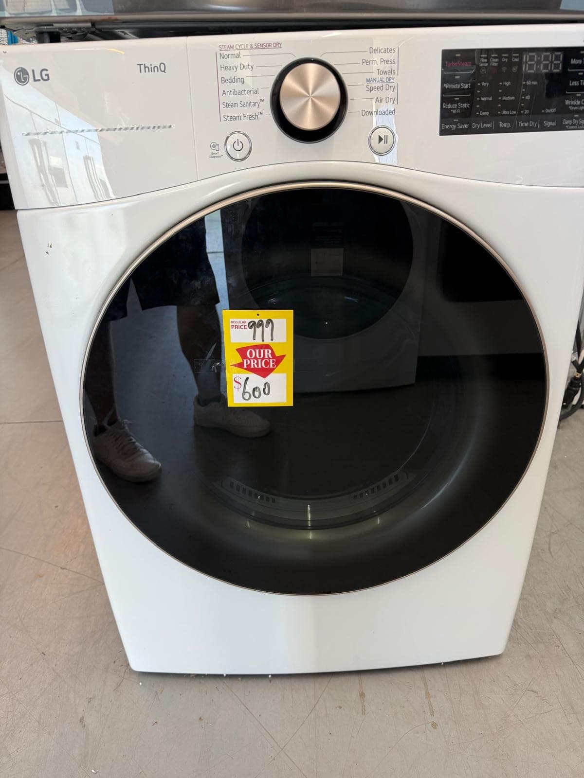LG 7.4 Cu. Ft. Smart Gas Dryer, model DLGX4001W